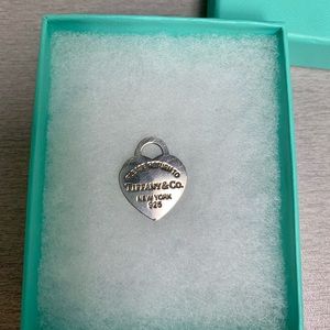 Return to Tiffany heart pendant